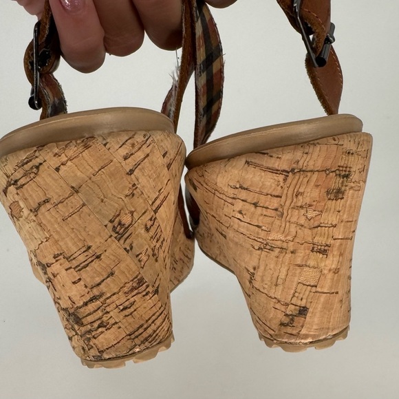 Crocs A-Leigh Brown Leather Slingback Cork Wedge Heels Sandals - Picture 4 of 7